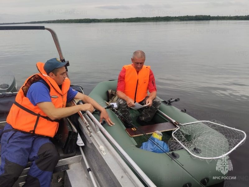 На озере в Карелии утонул рыбак