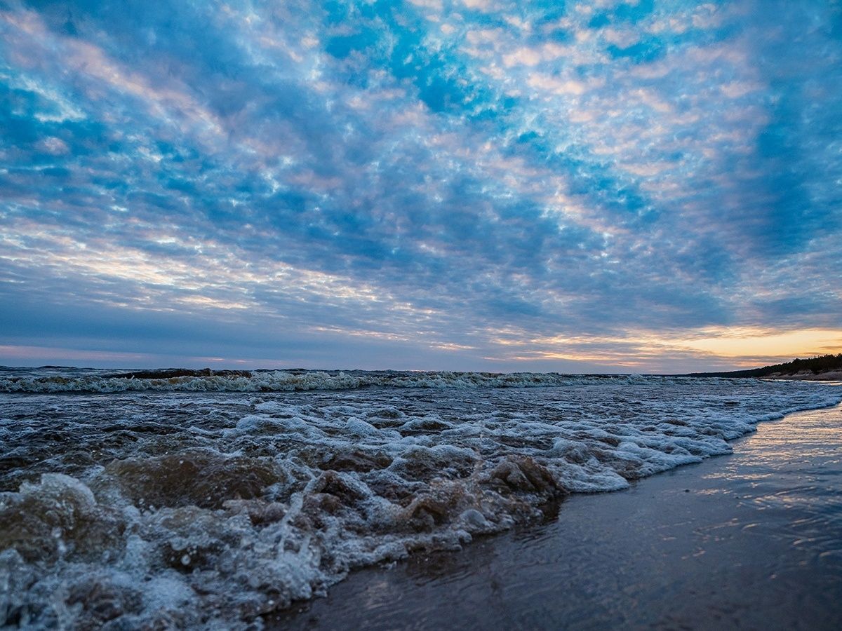 Жителей Карелии предупредили о приближении шторма