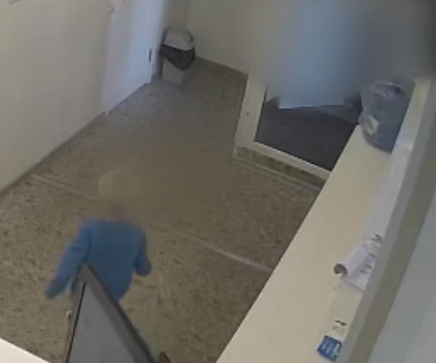 В Петрозаводске дети украли ящик для пожертвований