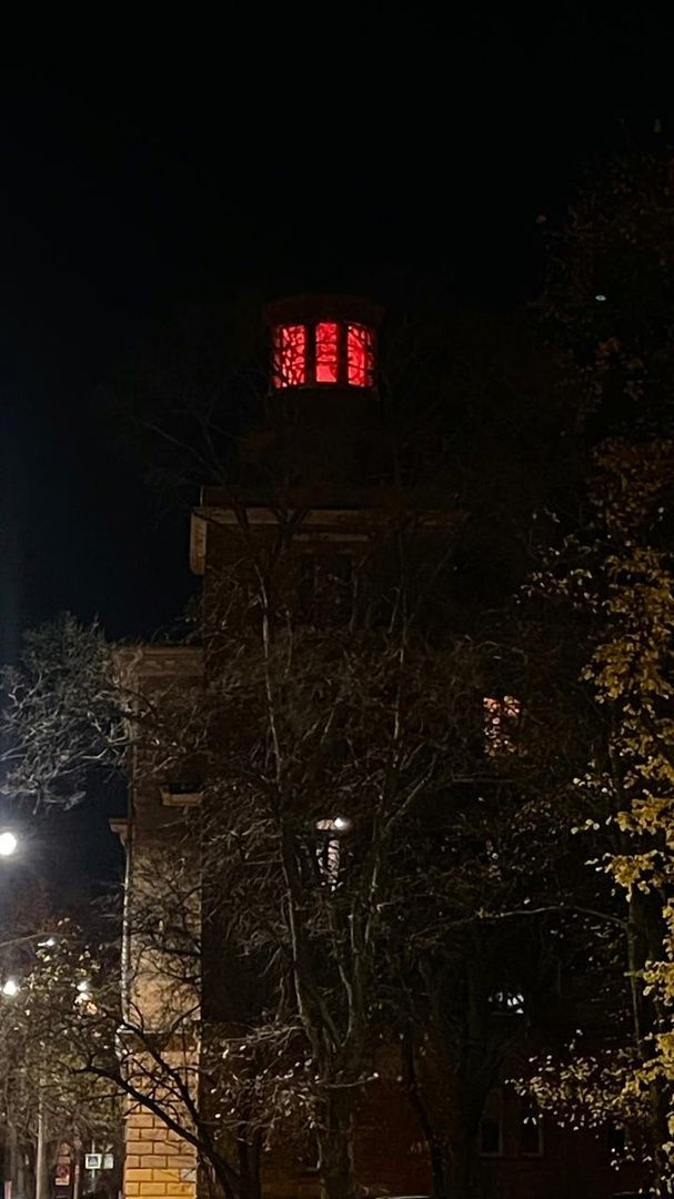 В центре Петрозаводска вновь загорелся маяк