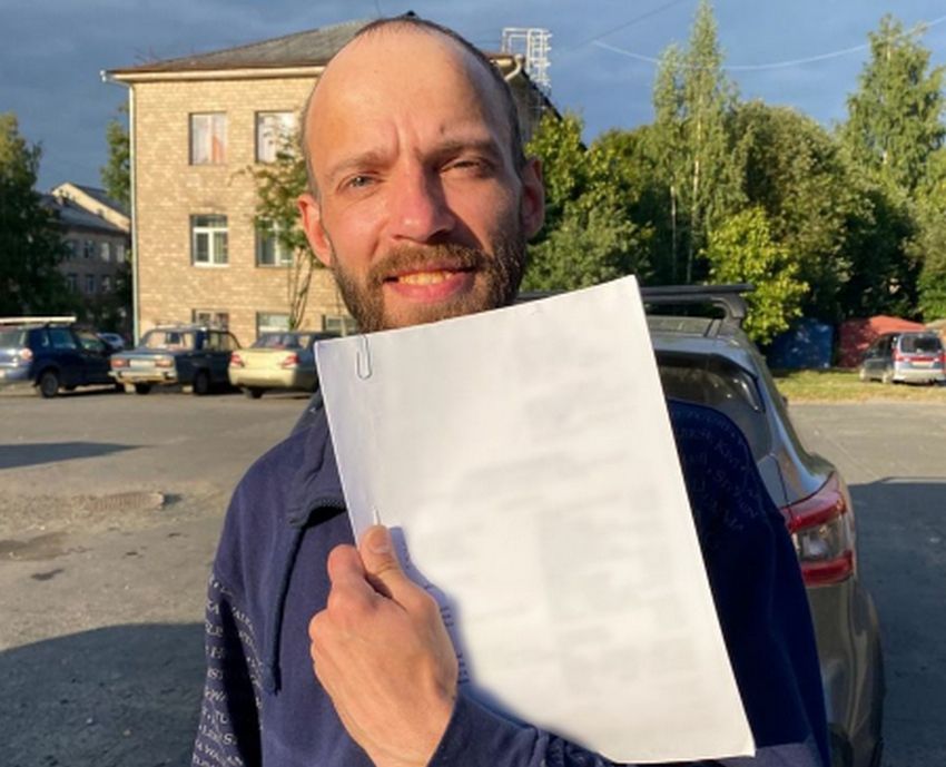 Полиция разыскивает в Петрозаводске мужчину, который скрылся от суда