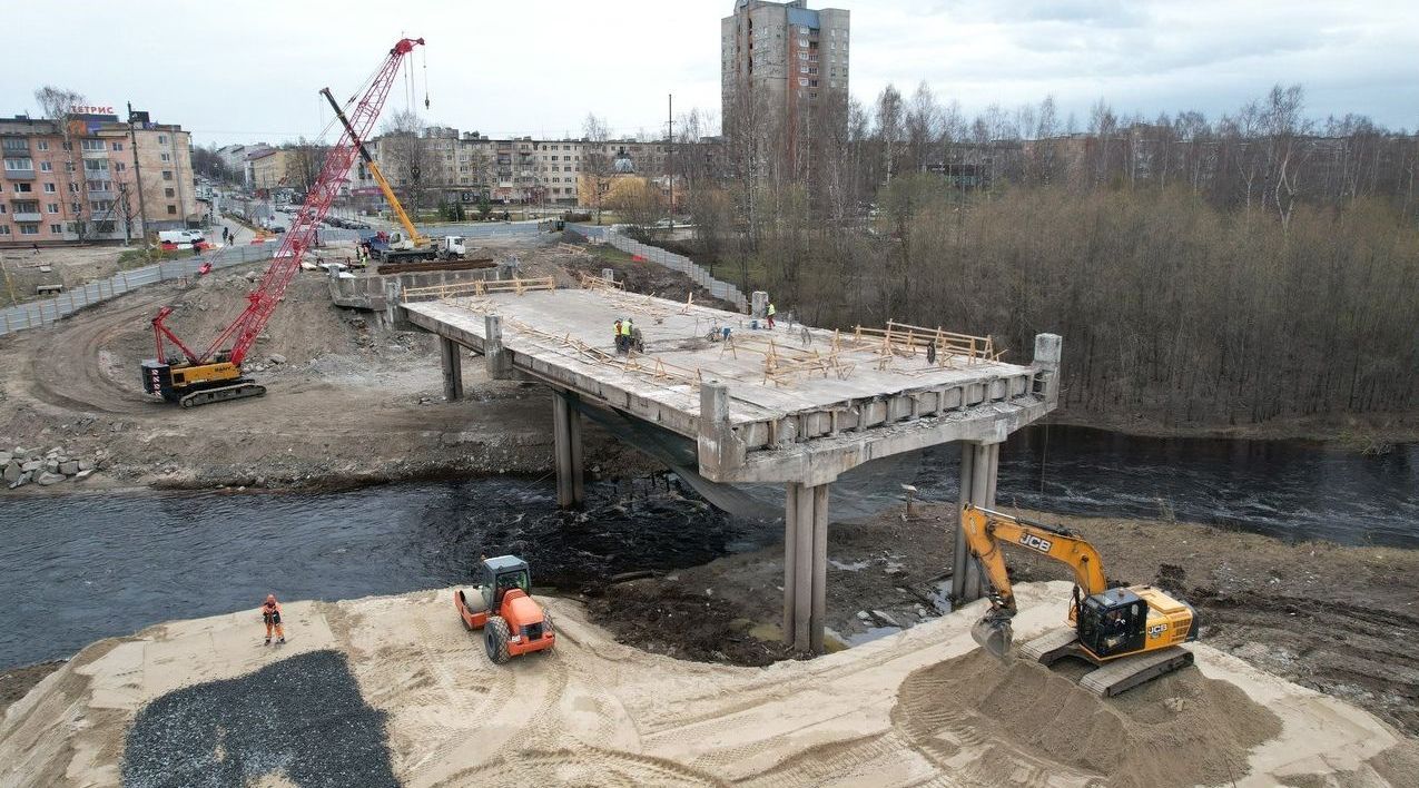 Строители показали в ускоренном видео каждый день строительства моста на Мерецкова в Петрозаводске