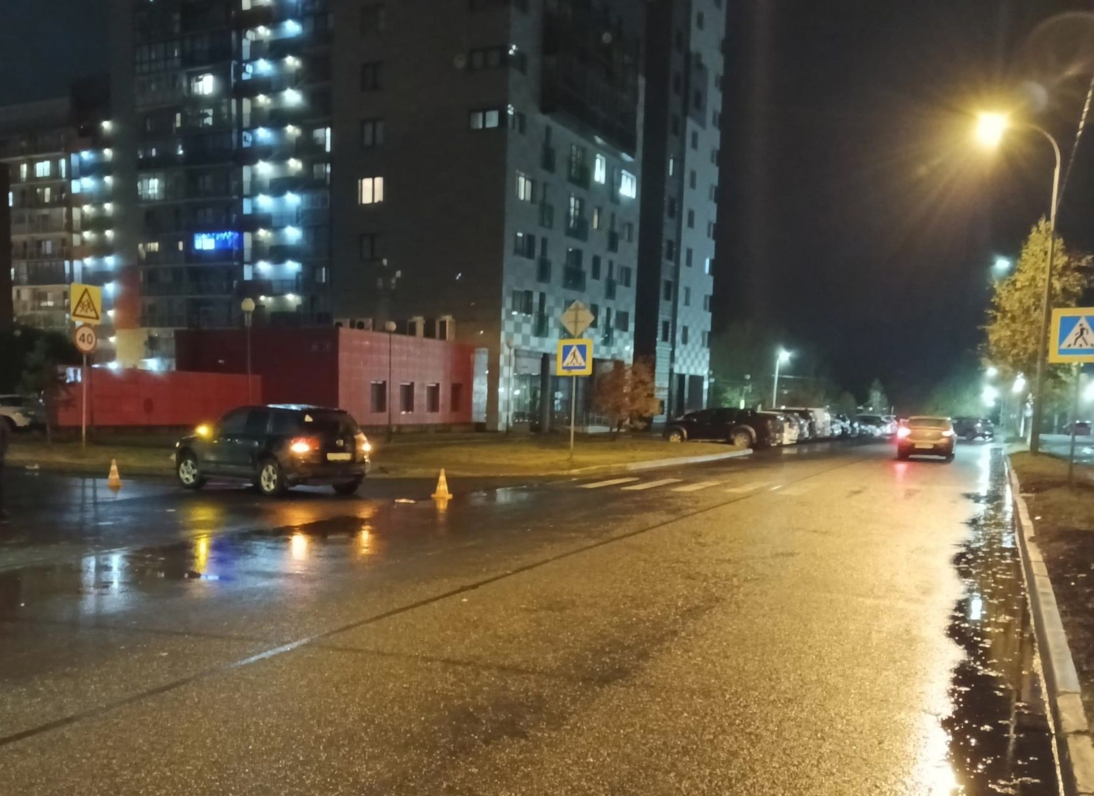 В Петрозаводске автомобиль сбил сразу двух человек