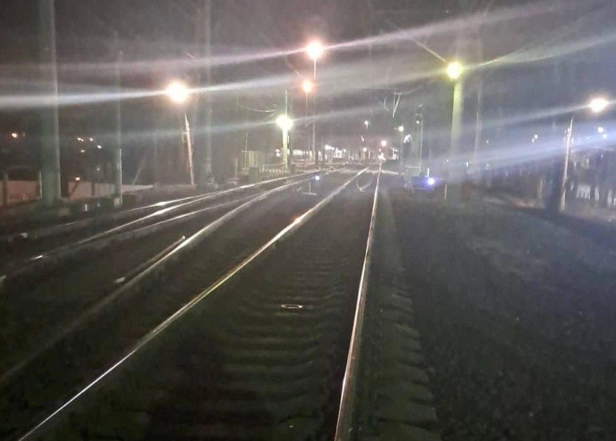 В Санкт-Петербурге подросток погиб, спрыгнув с поезда