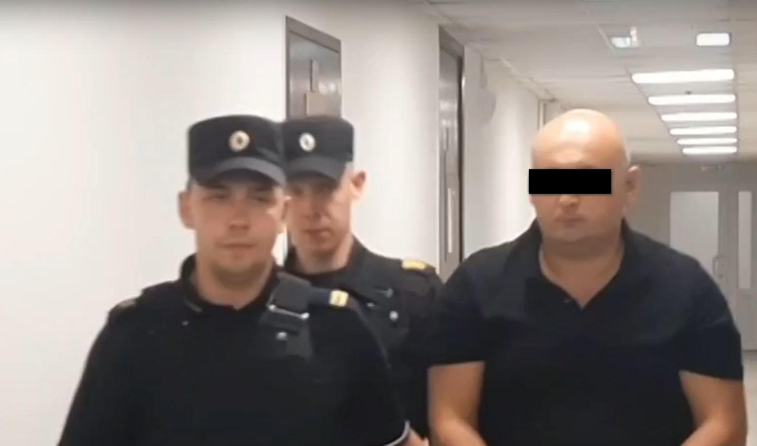 Избившему в Петрозаводске водителя-пенсионера мужчине грозит реальный срок