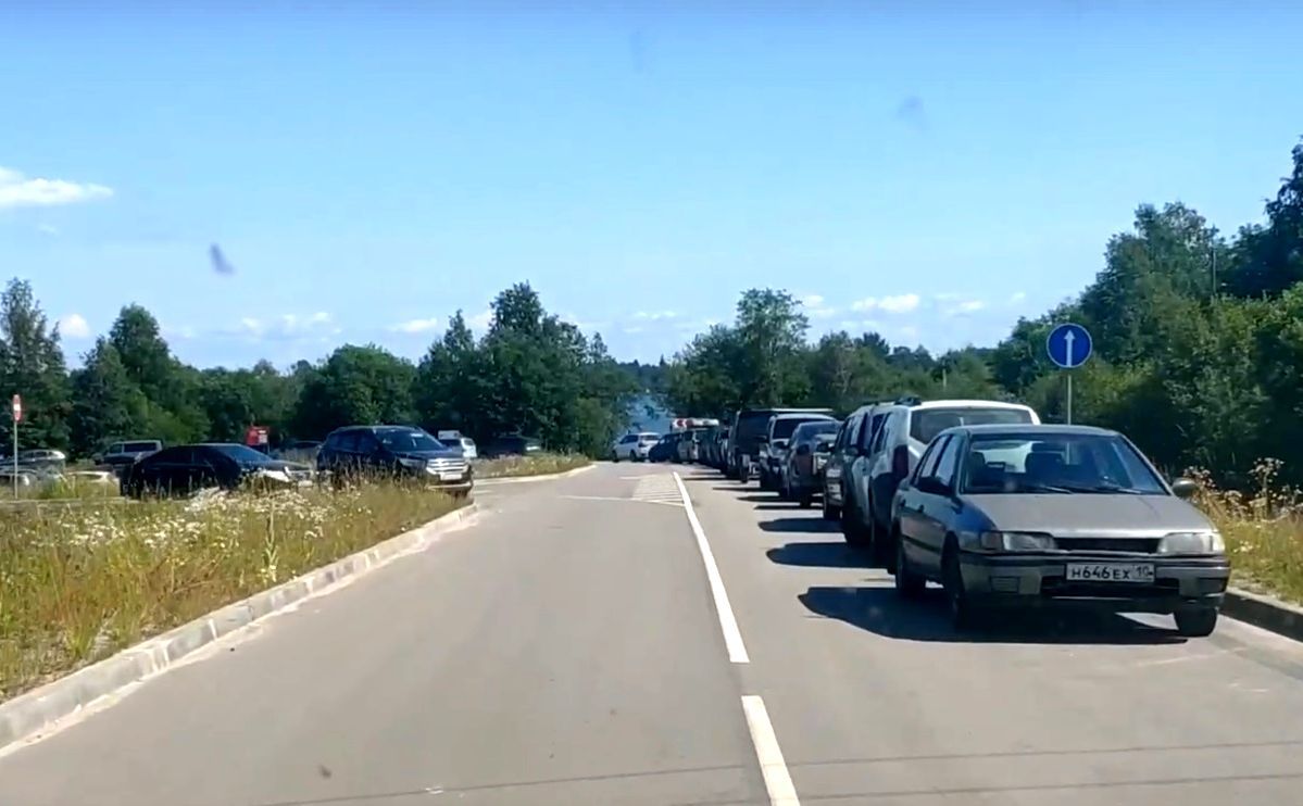 Большую парковку на дороге к острову Кижи построят не около берега