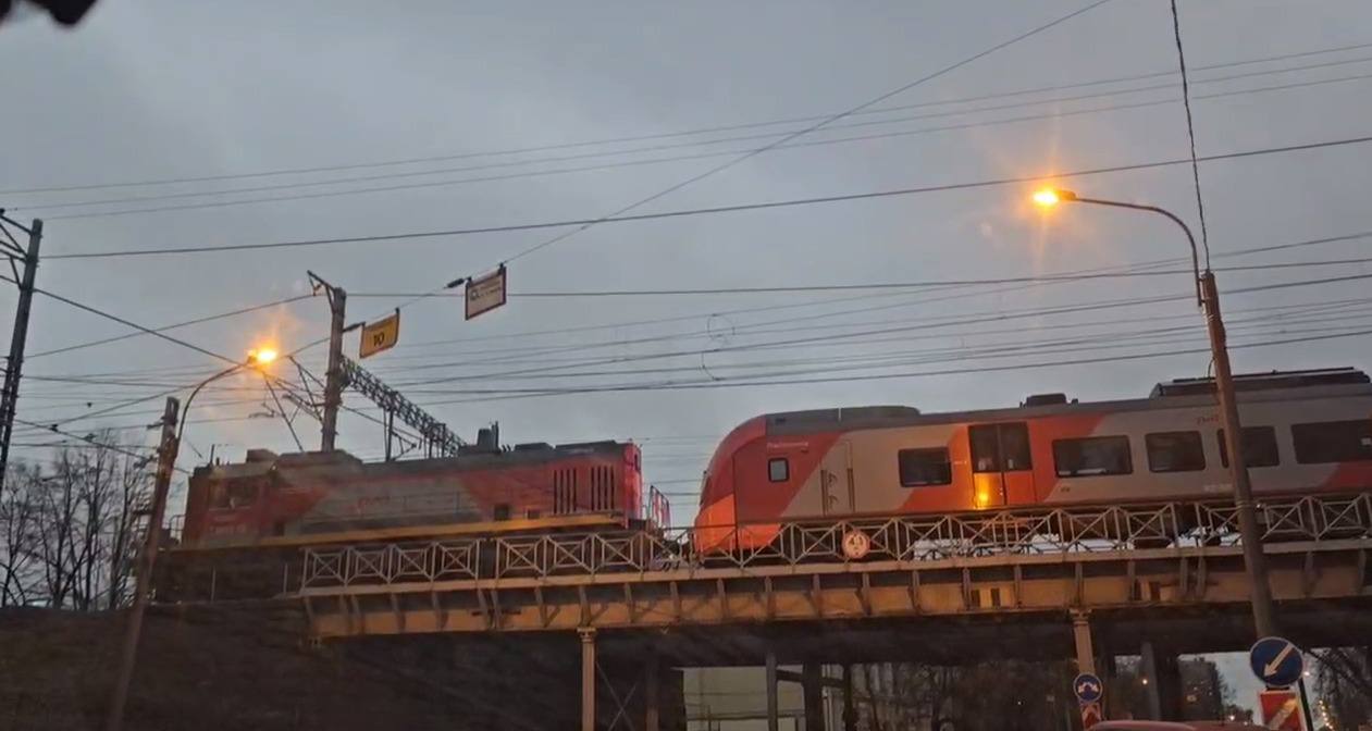 Пассажирам «Ласточки» пришлось пересаживаться, чтобы добраться до Карелии