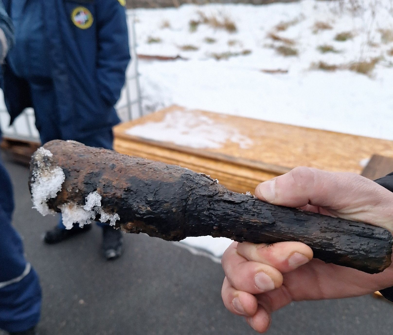 В Беломорске во время ремонта бомбоубежища обнаружили гранату
