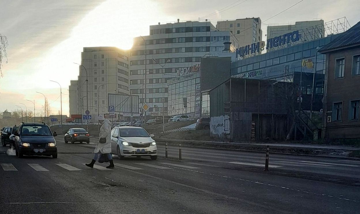 Мужчина и женщина пострадали на пешеходных переходах в Петрозаводске
