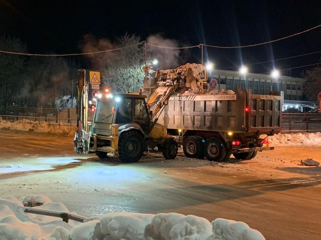 Мэрия Петрозаводска заключила два контракта на зимнюю уборку города