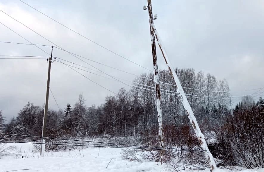 В Минстрое рассказали, жители каких населенных пунктов в Лахденпохском районе до сих пор остаются без света