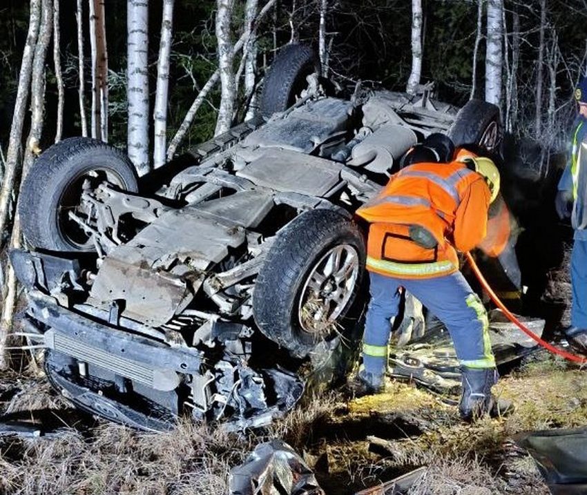 Четыре человека госпитализированы после ДТП под Костомукшей