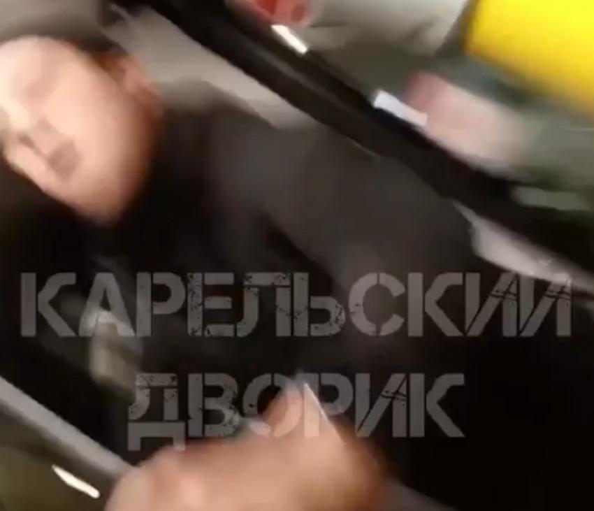 В Петрозаводске начата проверка после конфликта в городском троллейбусе