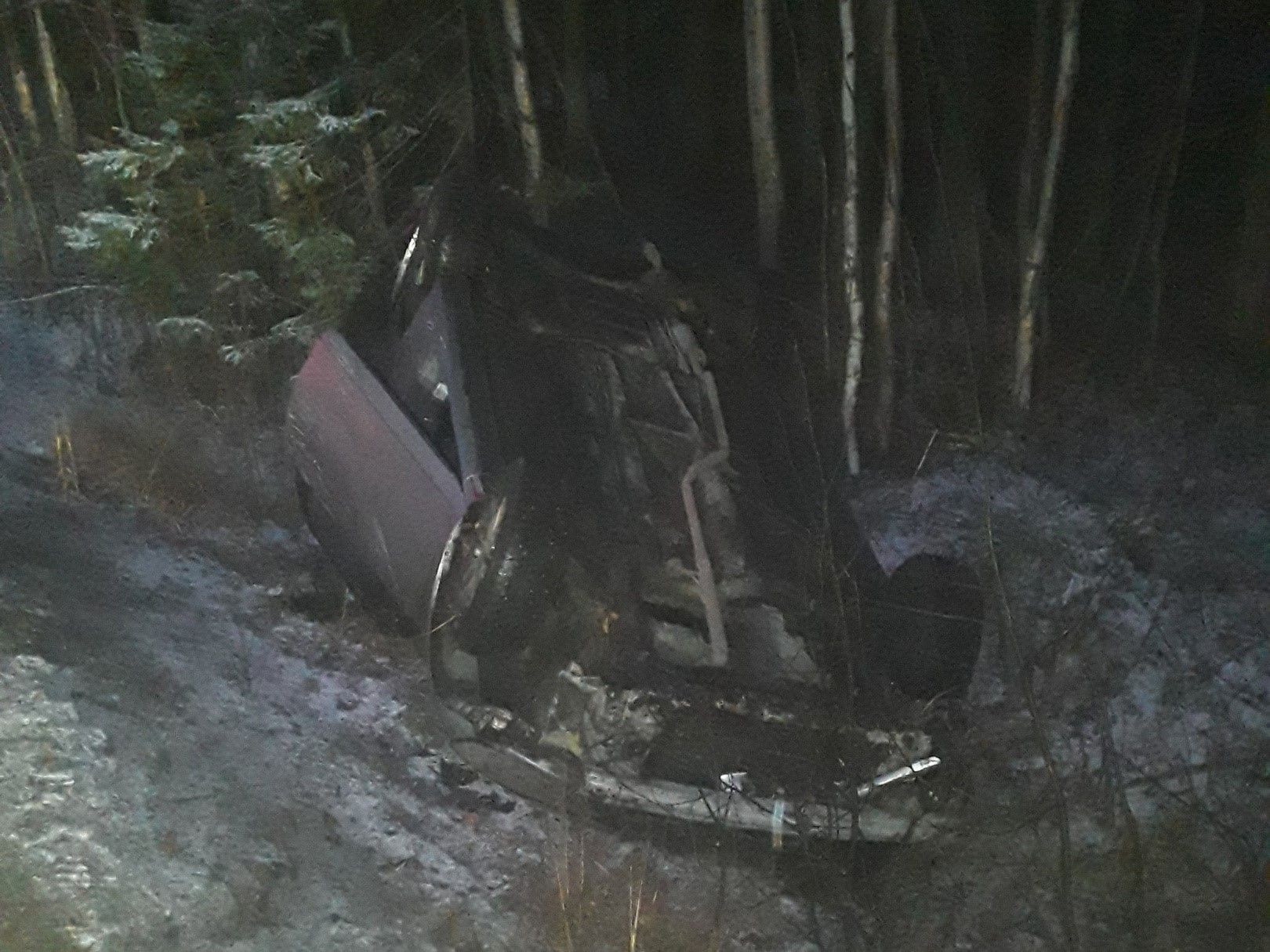 Пострадавшим в ДТП в Деревянке потребовалась помощь спасателей