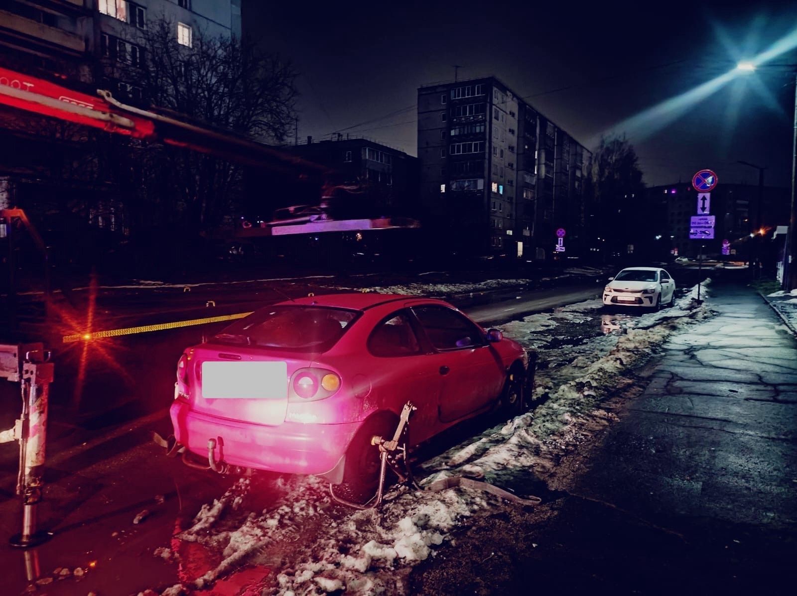 Машины нарушителей в Петрозаводске переместили на штрафстоянку