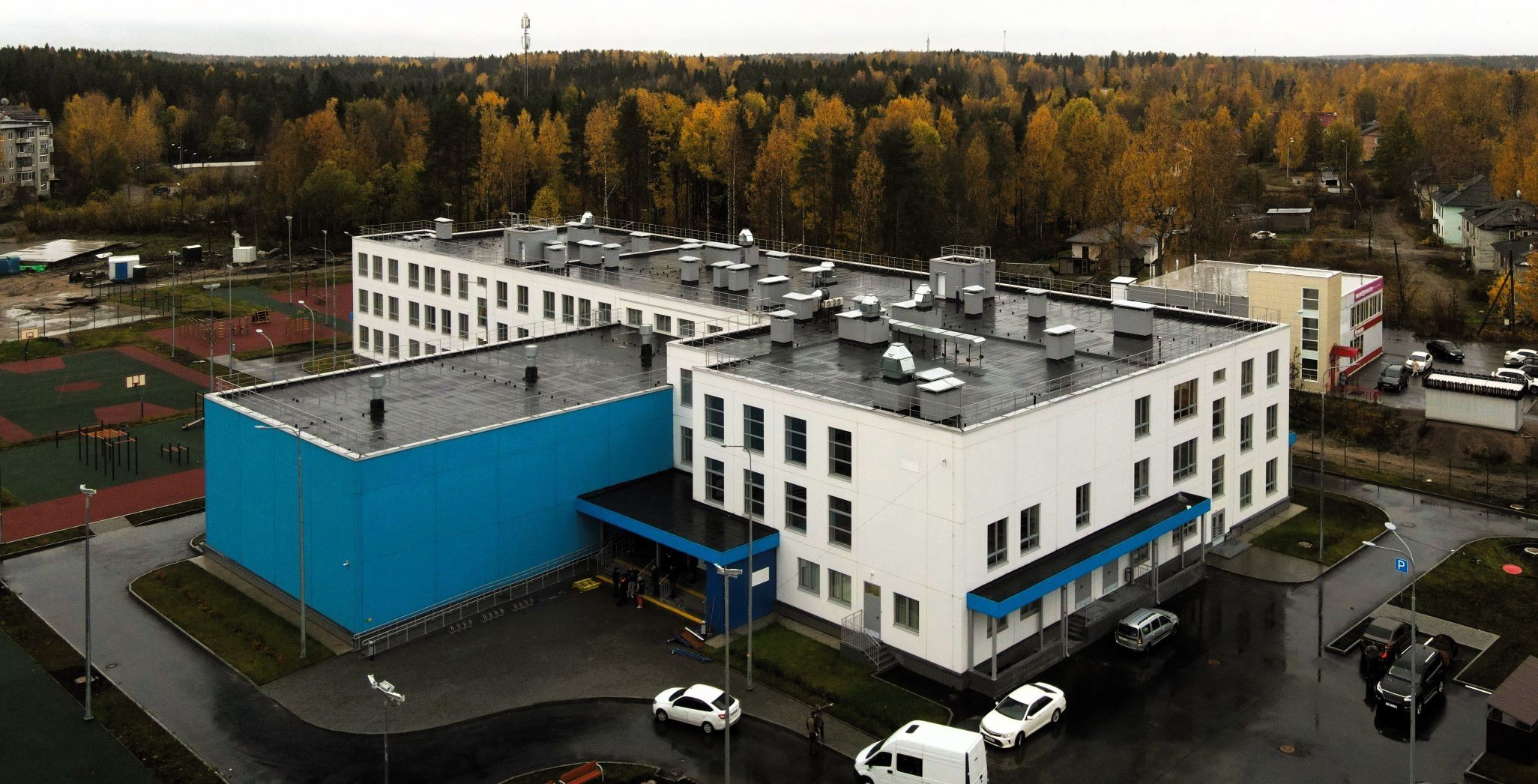 Строители сняли видеоэкскурсию по новой школе в Суоярви