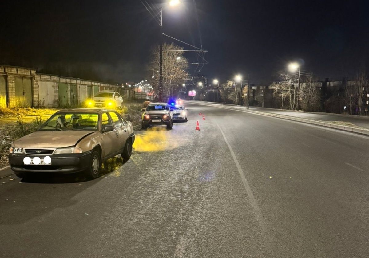 В Петрозаводске начинающий водитель устроил ДТП, в котором пострадала женщина