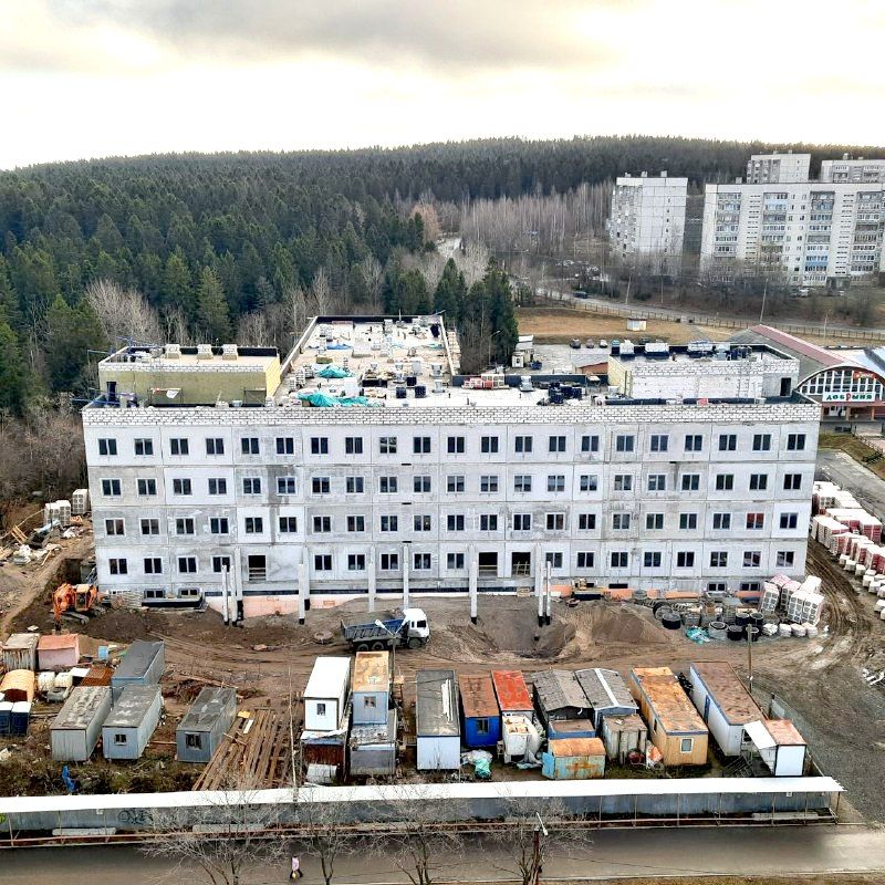 Госкомитет по стройнадзору проверил ход строительства поликлиники в Петрозаводске