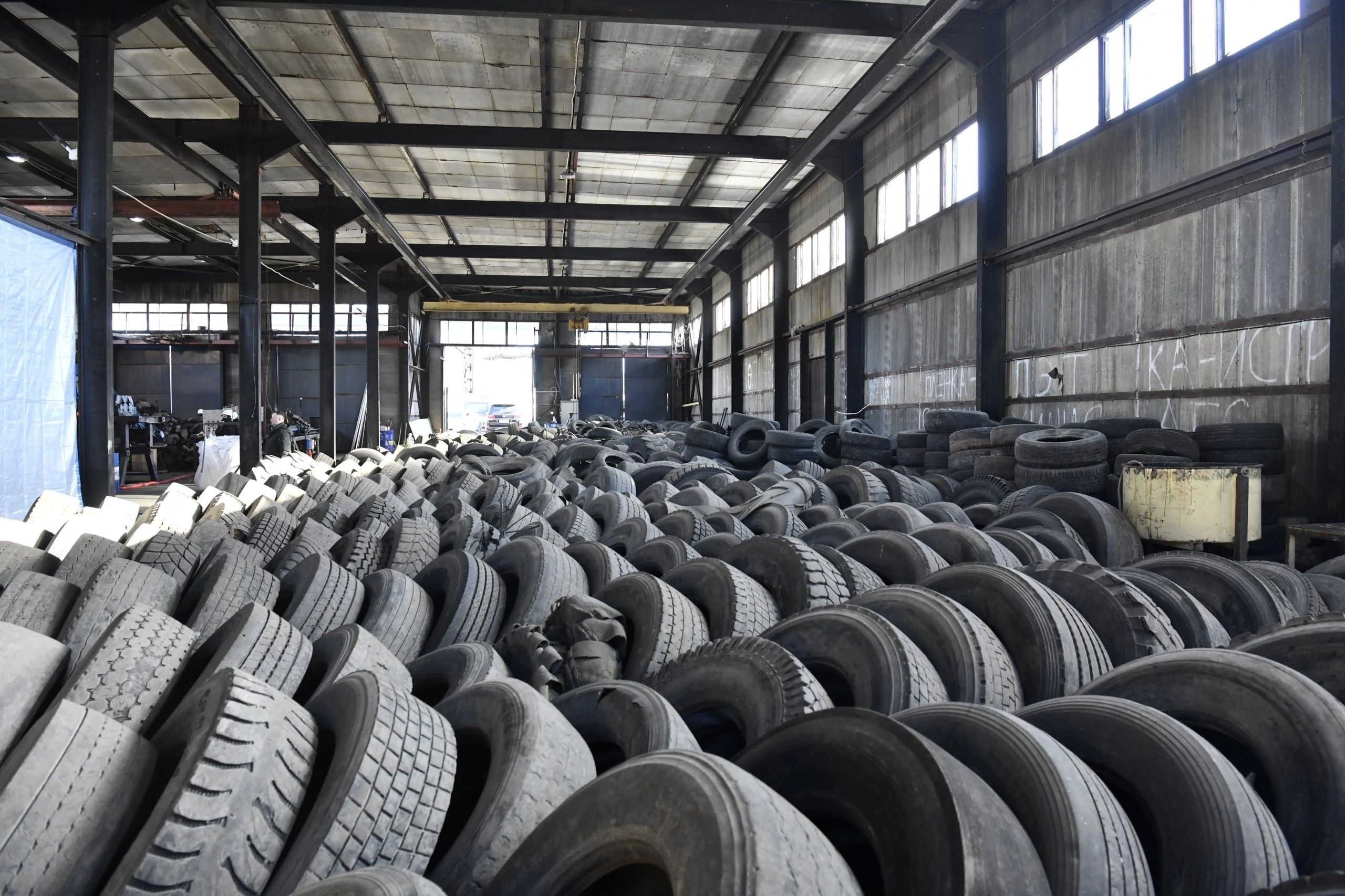 В Петрозаводске закрылся единственный завод по переработке шин
