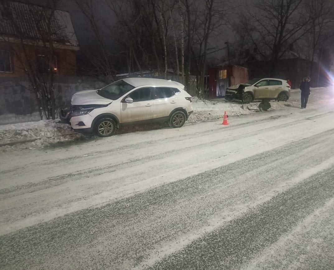 Женщина и двое детей пострадали в ДТП в Петрозаводске