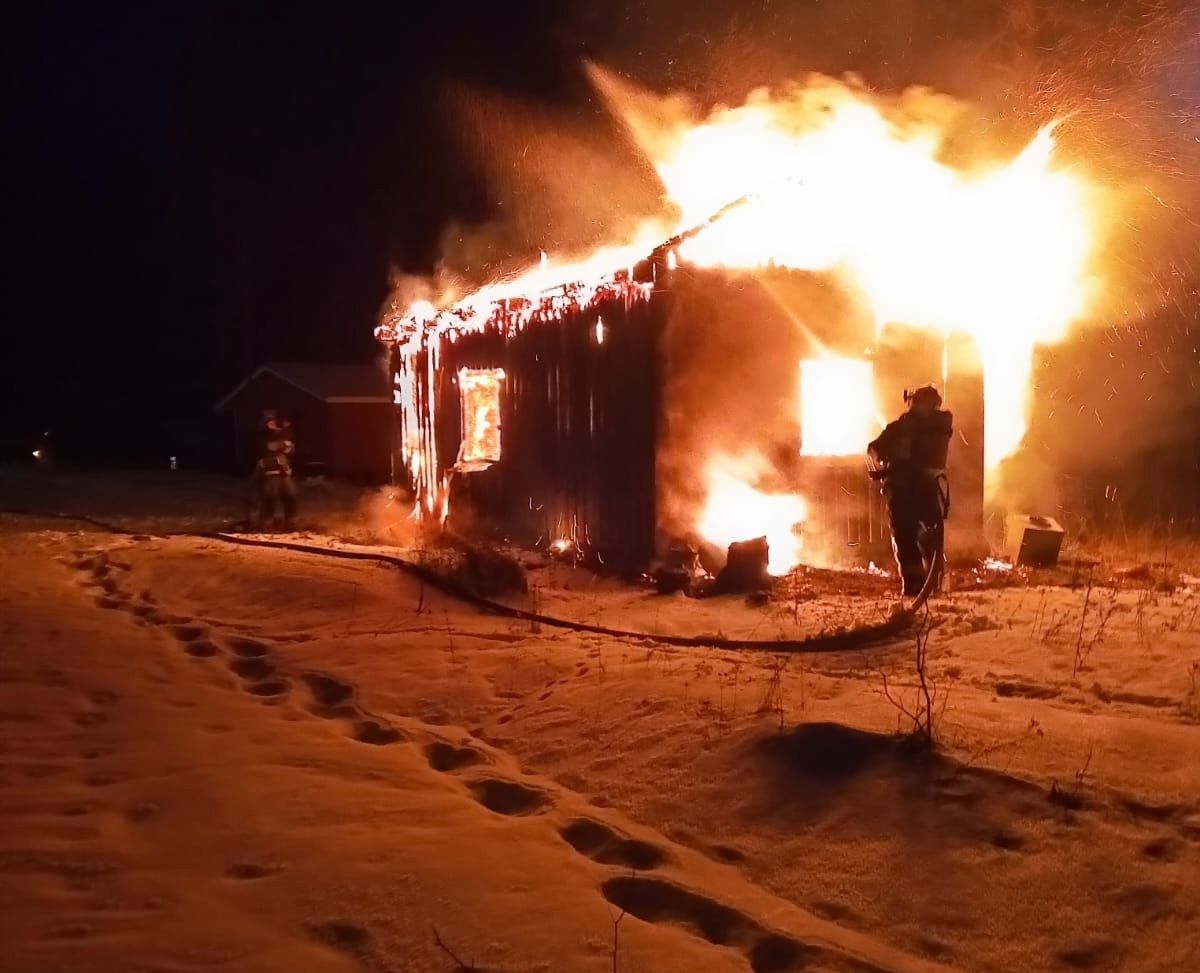 В Сортавальском районе сгорел частный дом