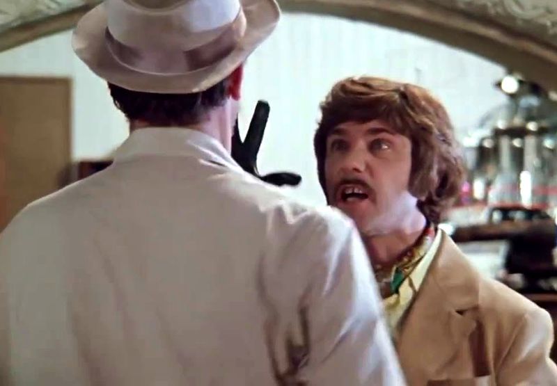 Положь трубку! О том, зачем многие в Петрозаводске на самом деле ходят в театр