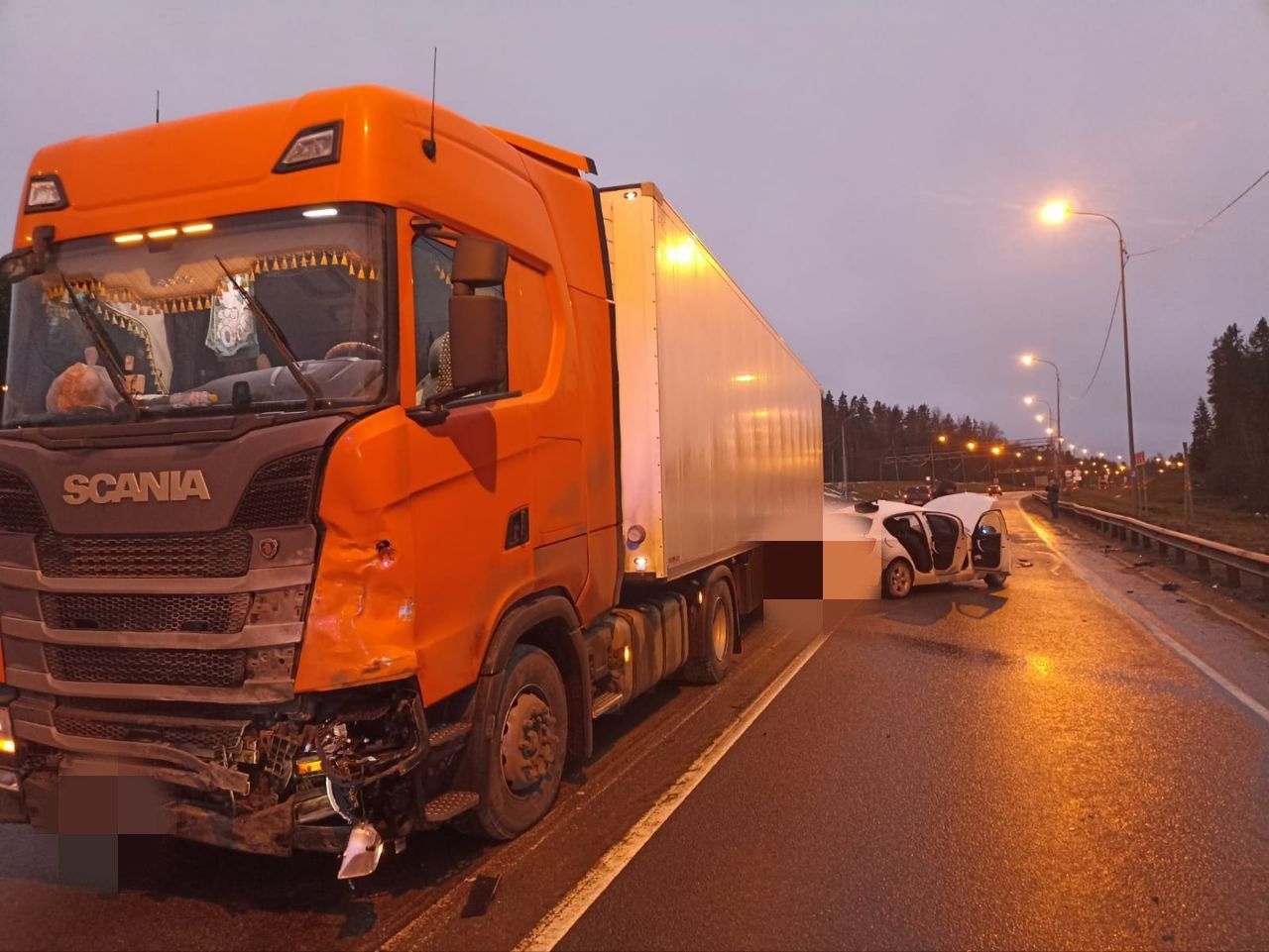 Водитель BMW погиб в ДТП с грузовиком на трассе «Кола» в Карелии
