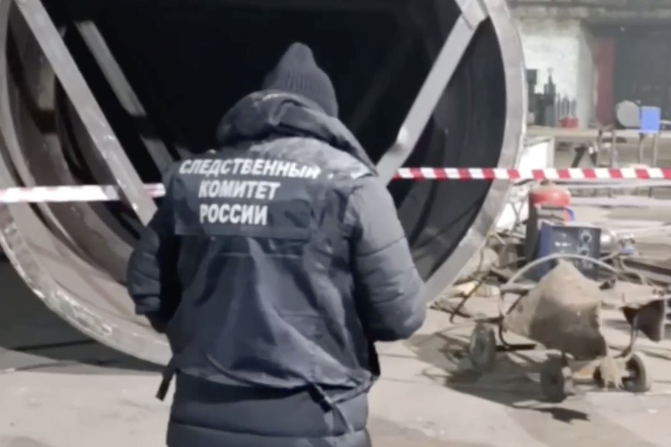 В результате взрыва на российском заводе погибли два человека