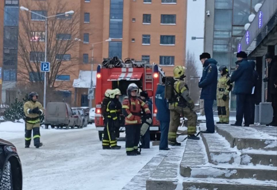 В МЧС прокомментировали информацию о скоплении пожарных машин у ДК «Машиностроитель»