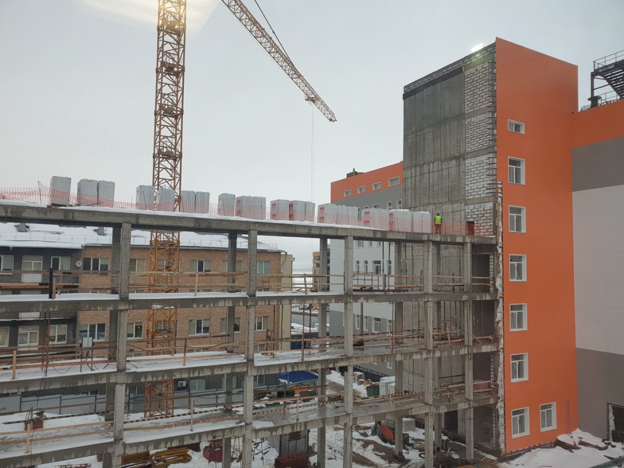 В Минздраве Карелии рассказали о ходе строительства хирургического корпуса в Петрозаводске