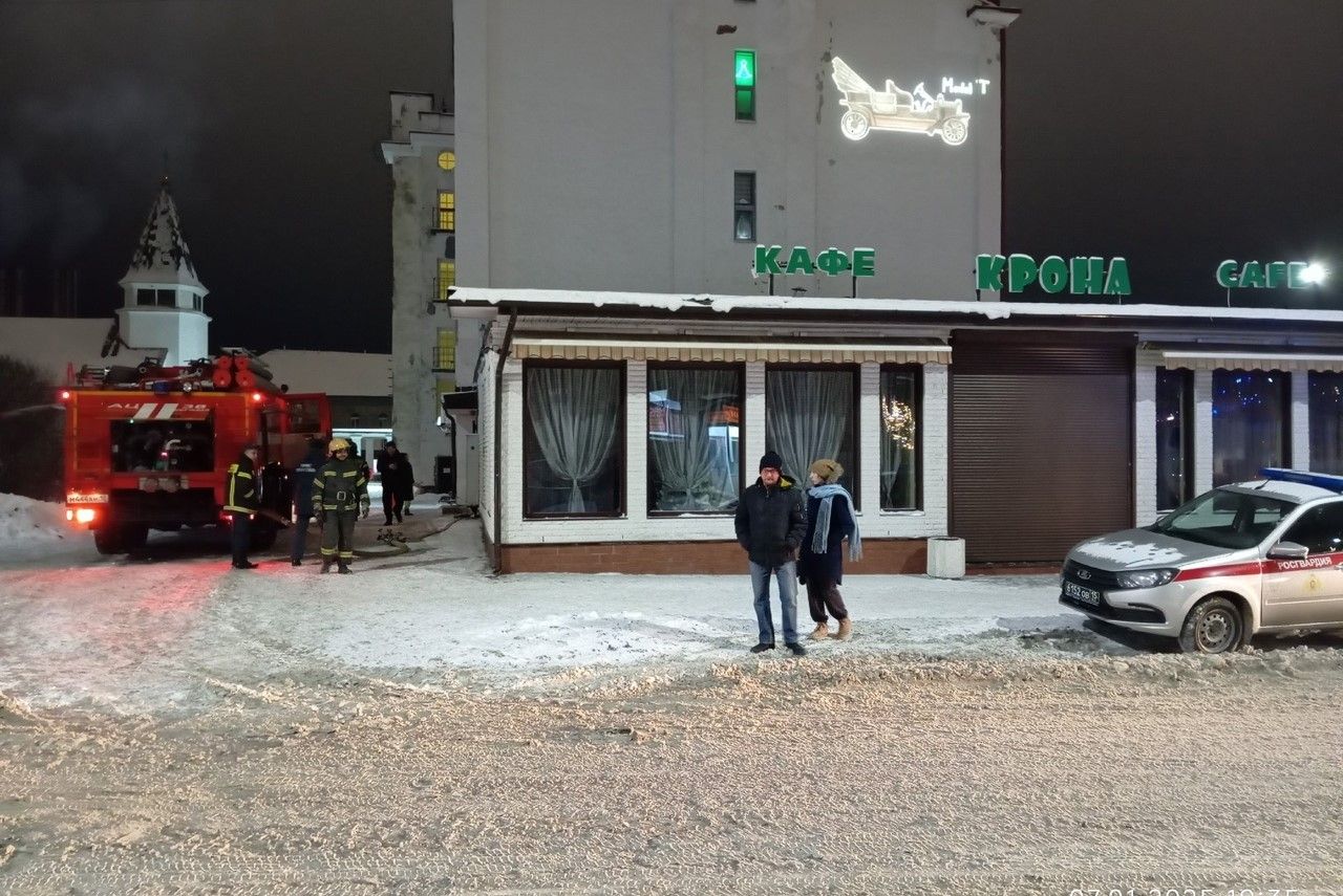 В Сортавале произошёл пожар в кафе «Крона»