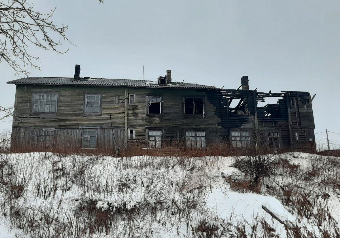 В Карелии четыре квартиры сгорели в ночном пожаре