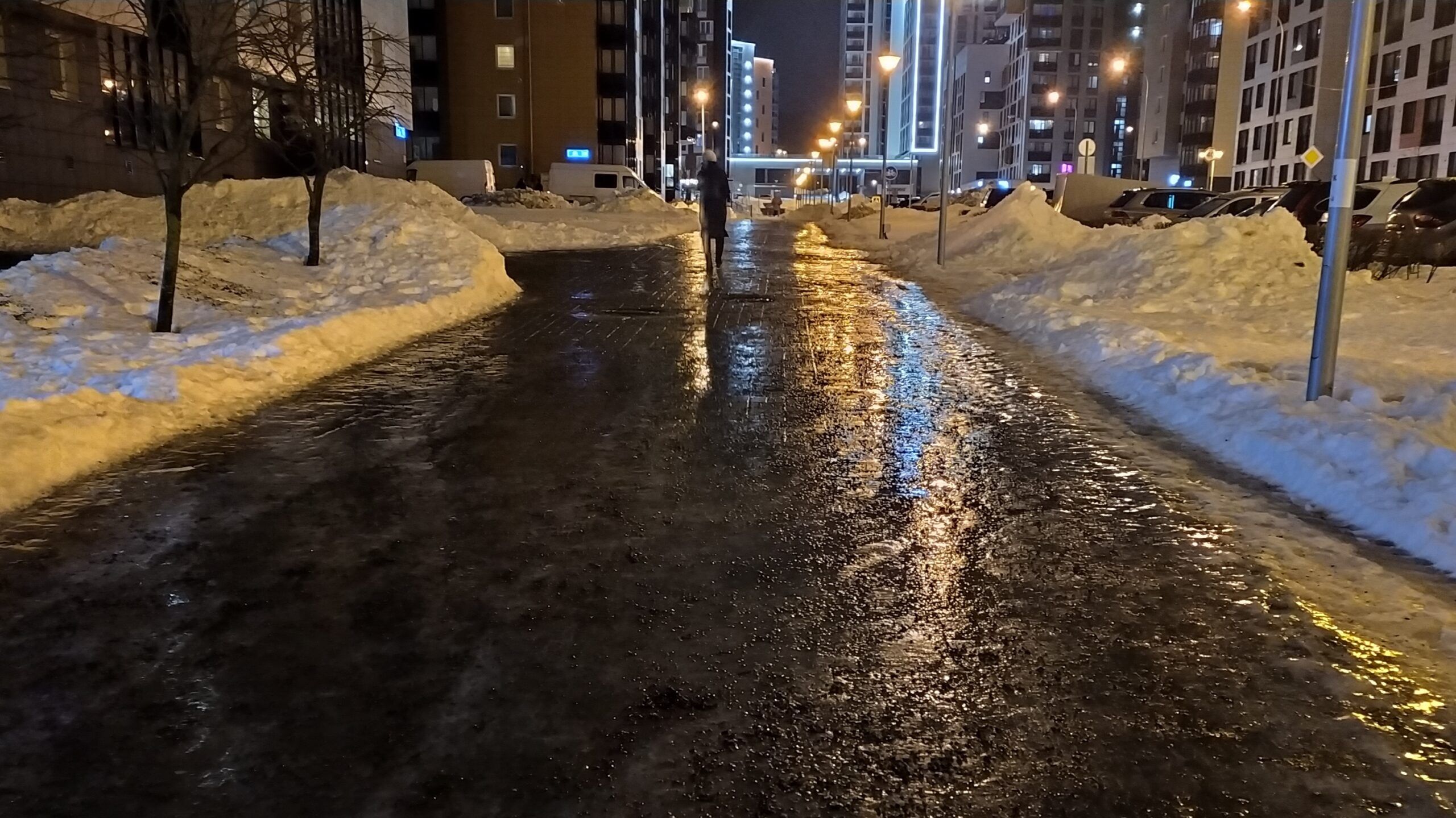 Петрозаводчане научились справляться с гололедом