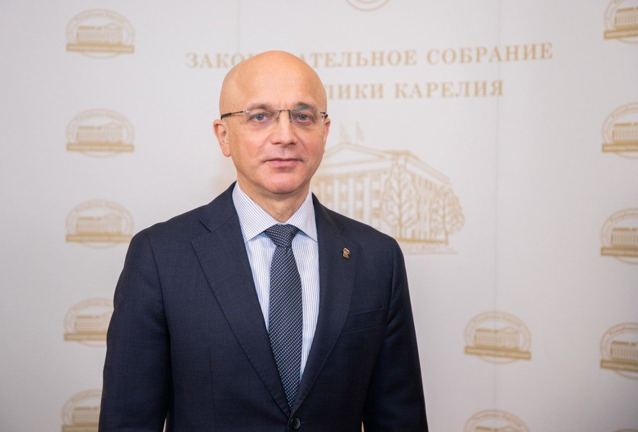 Спикер Заксобрания Элиссан Шандалович вернулся после службы на СВО