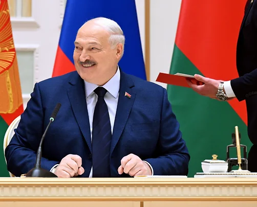 Александр Лукашенко снова победил на выборах президента Белоруссии