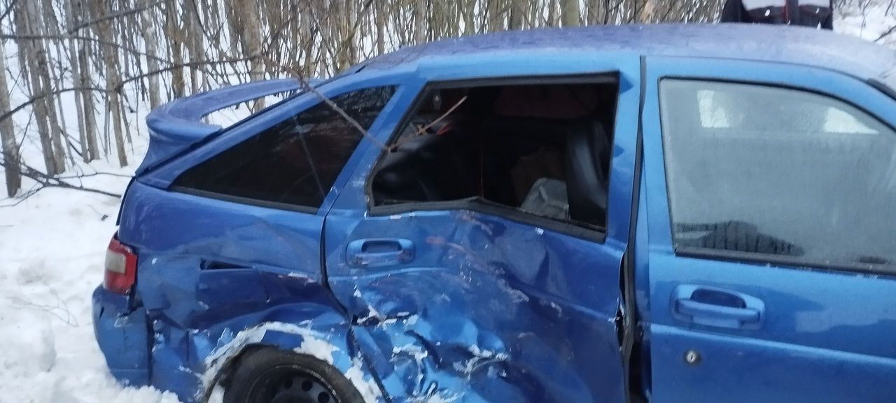 Спасатели выезжали на место ДТП в Олонецком районе