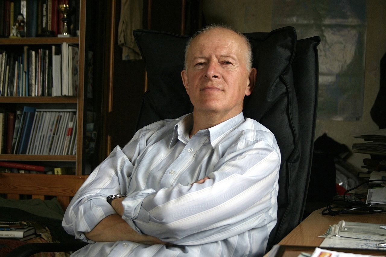 Альбом черно-белых фотографий Владимира Ларионова издали в Петрозаводске