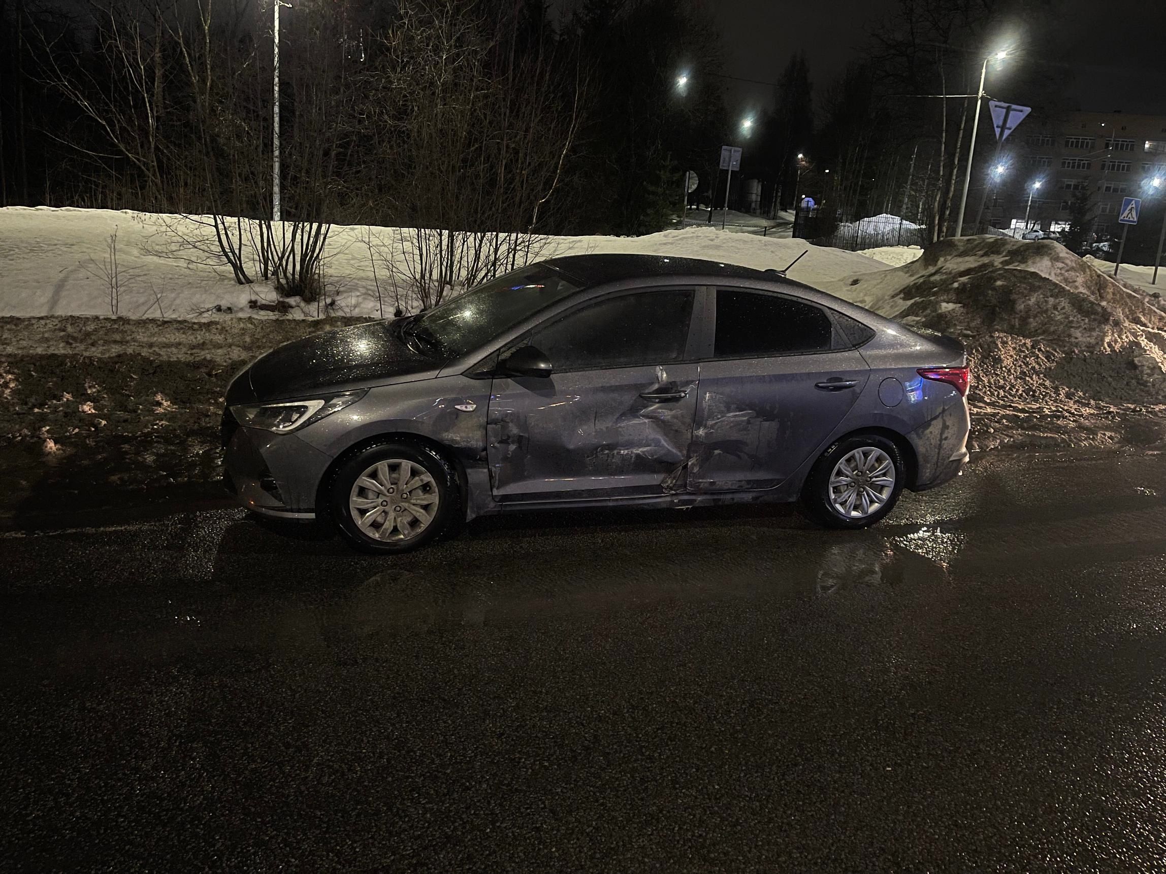 Женщина пострадала в групповом ДТП в Петрозаводске