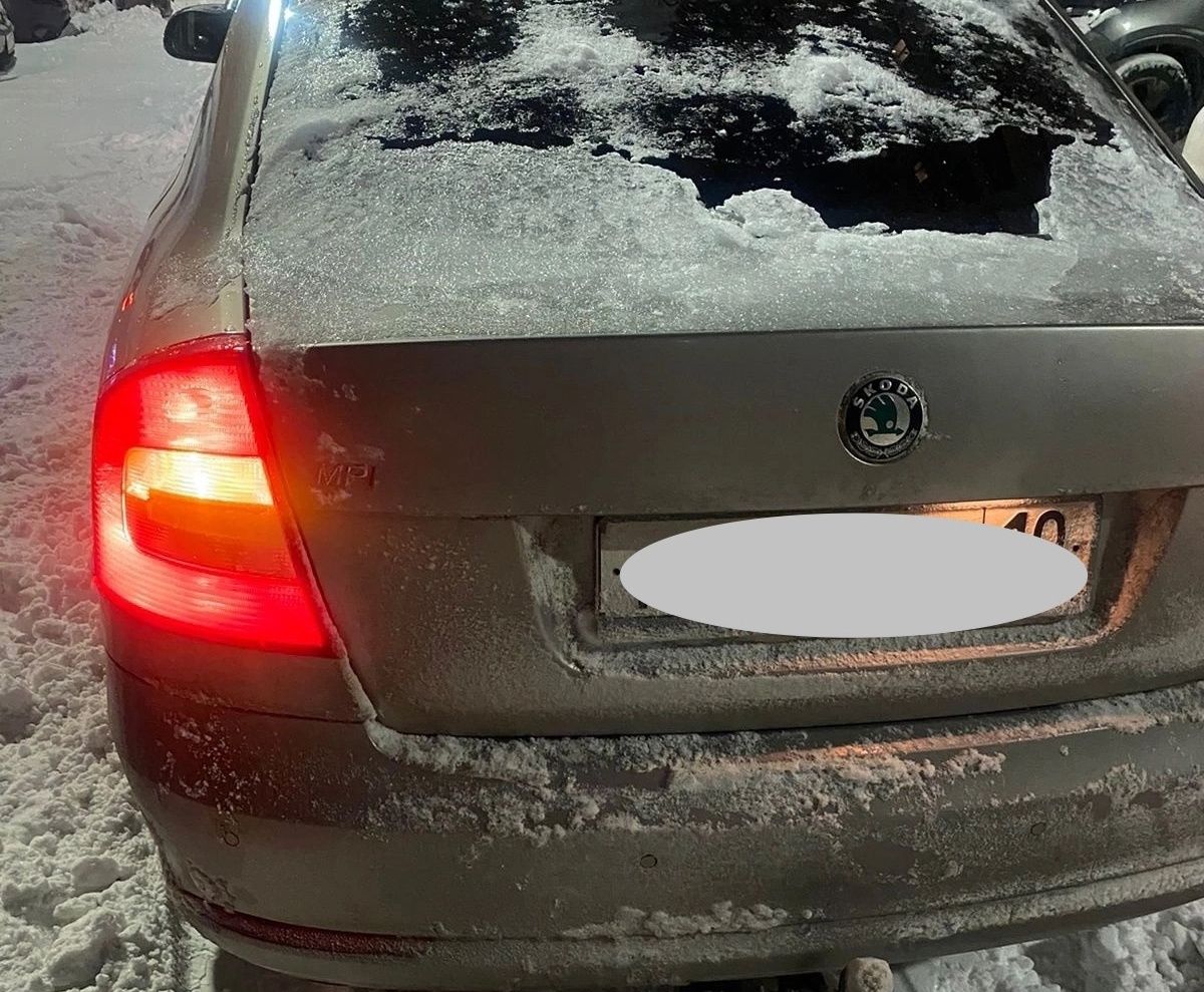 73-летнего мужчину сбили во дворе в Петрозаводске