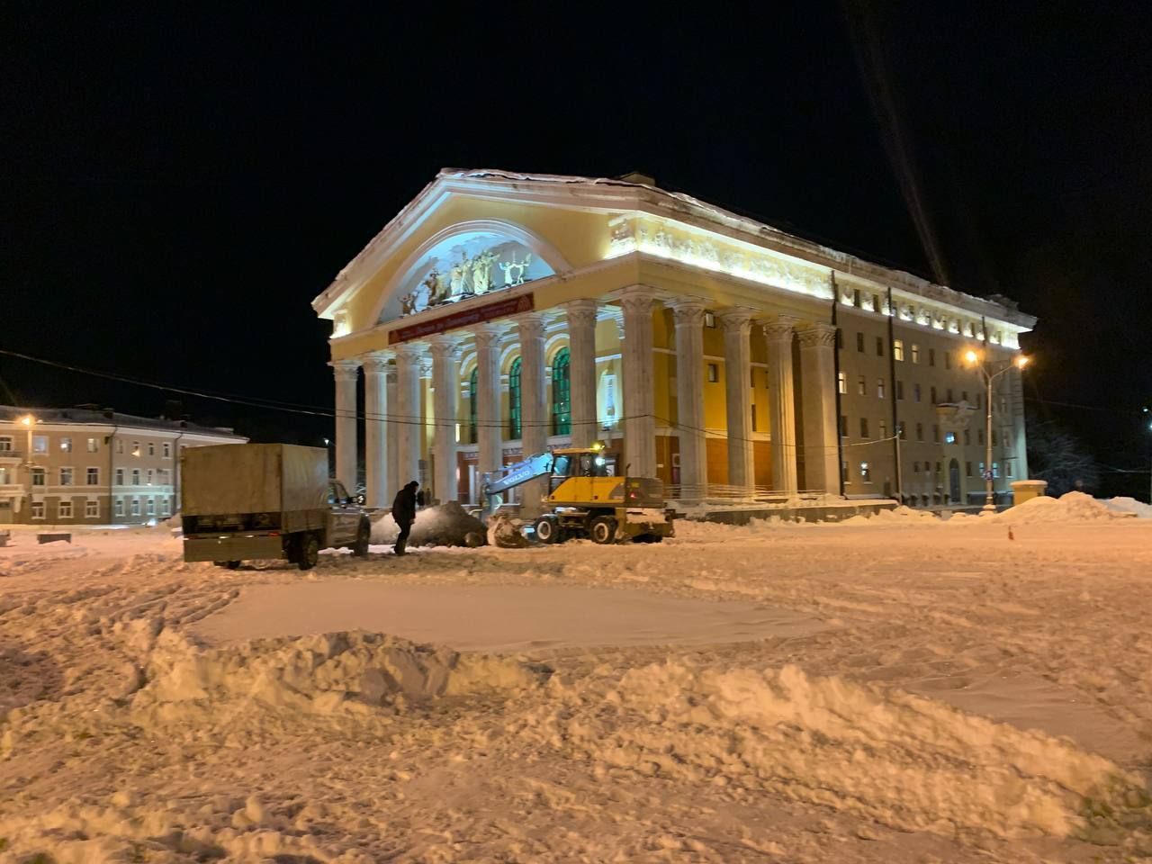 В мэрии объяснили раскопки на центральной площади Петрозаводска