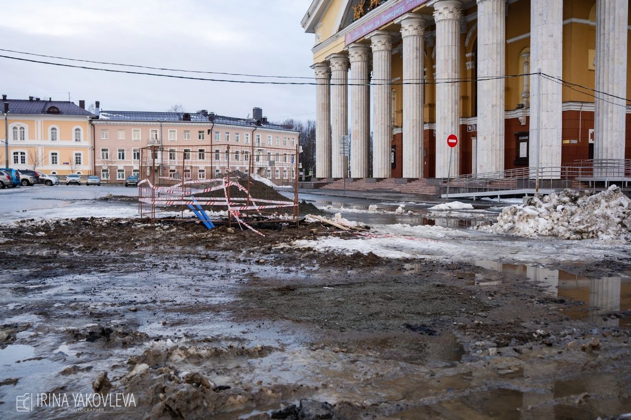 Земляные работы на площади Кирова прервали из-за интересной находки