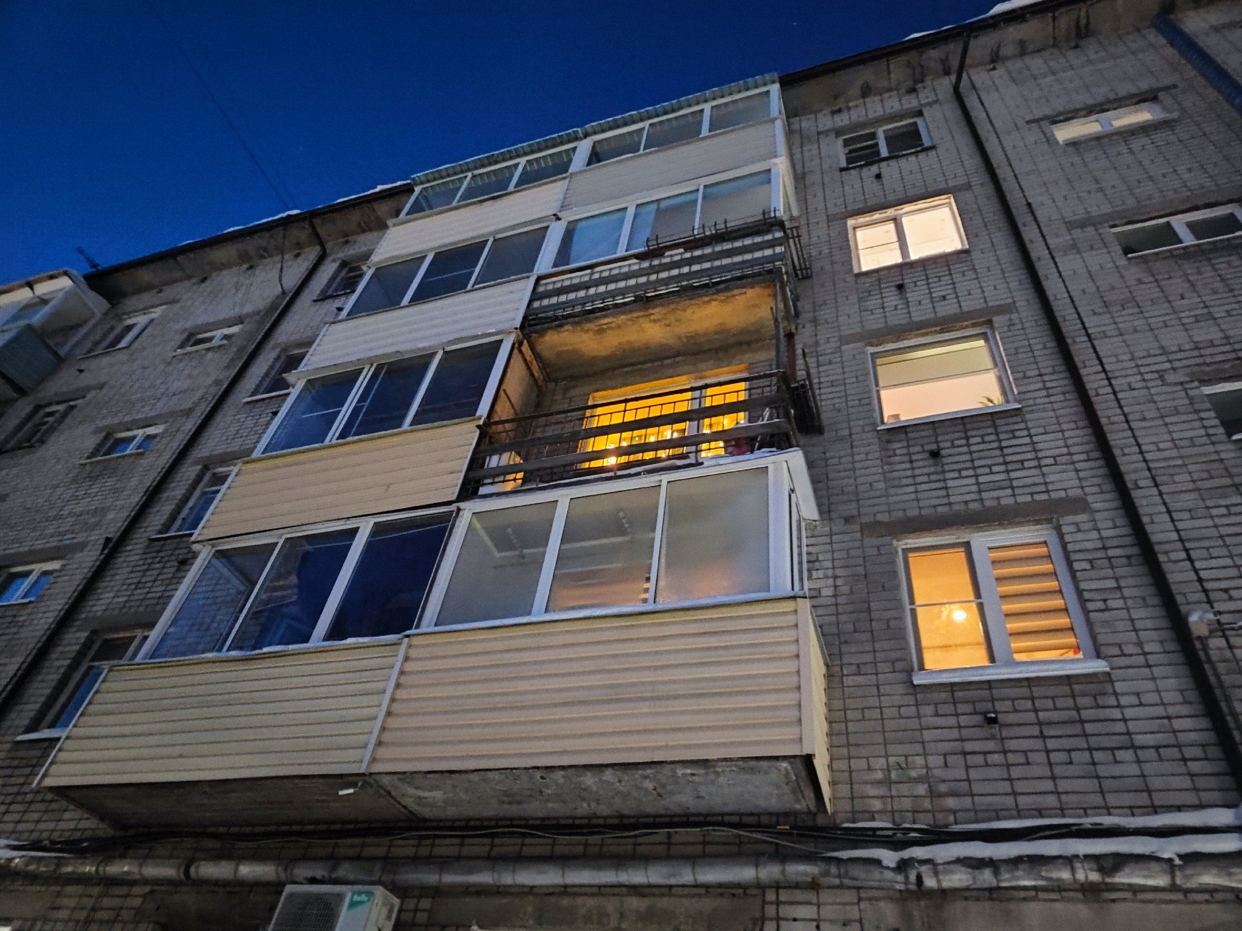 В дом в Петрозаводске, где произошел взрыв газа, возвращаются жильцы