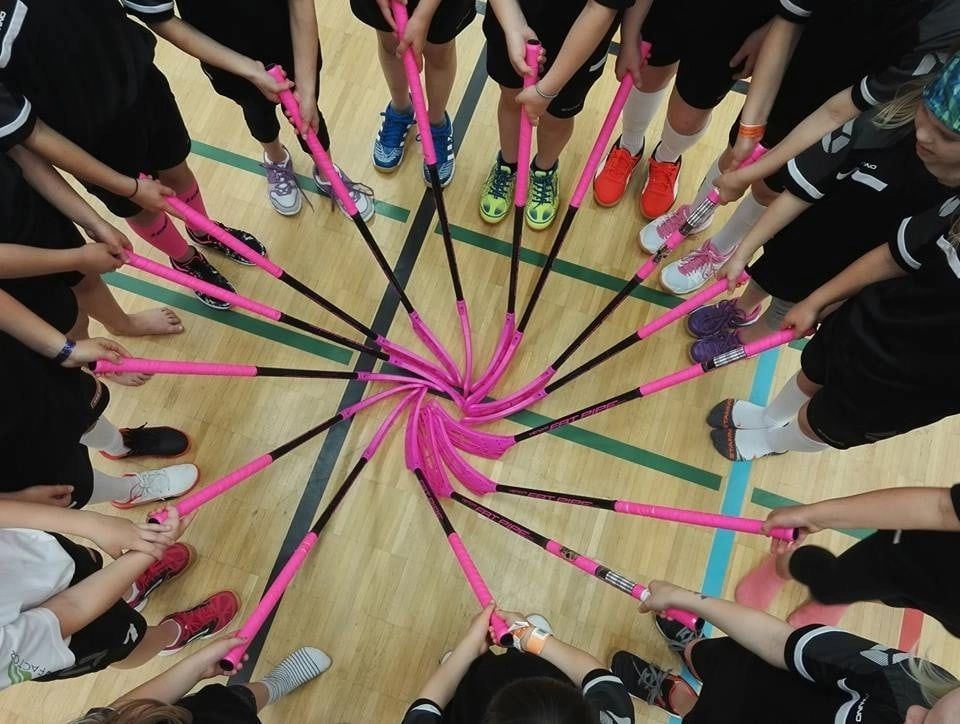 В сборную России по флорболу вошли четыре спортсменки из Карелии