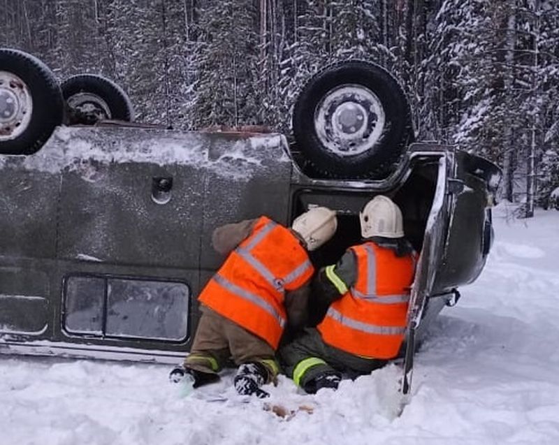 «Буханка» перевернулась на трассе «Кола» около Петрозаводска