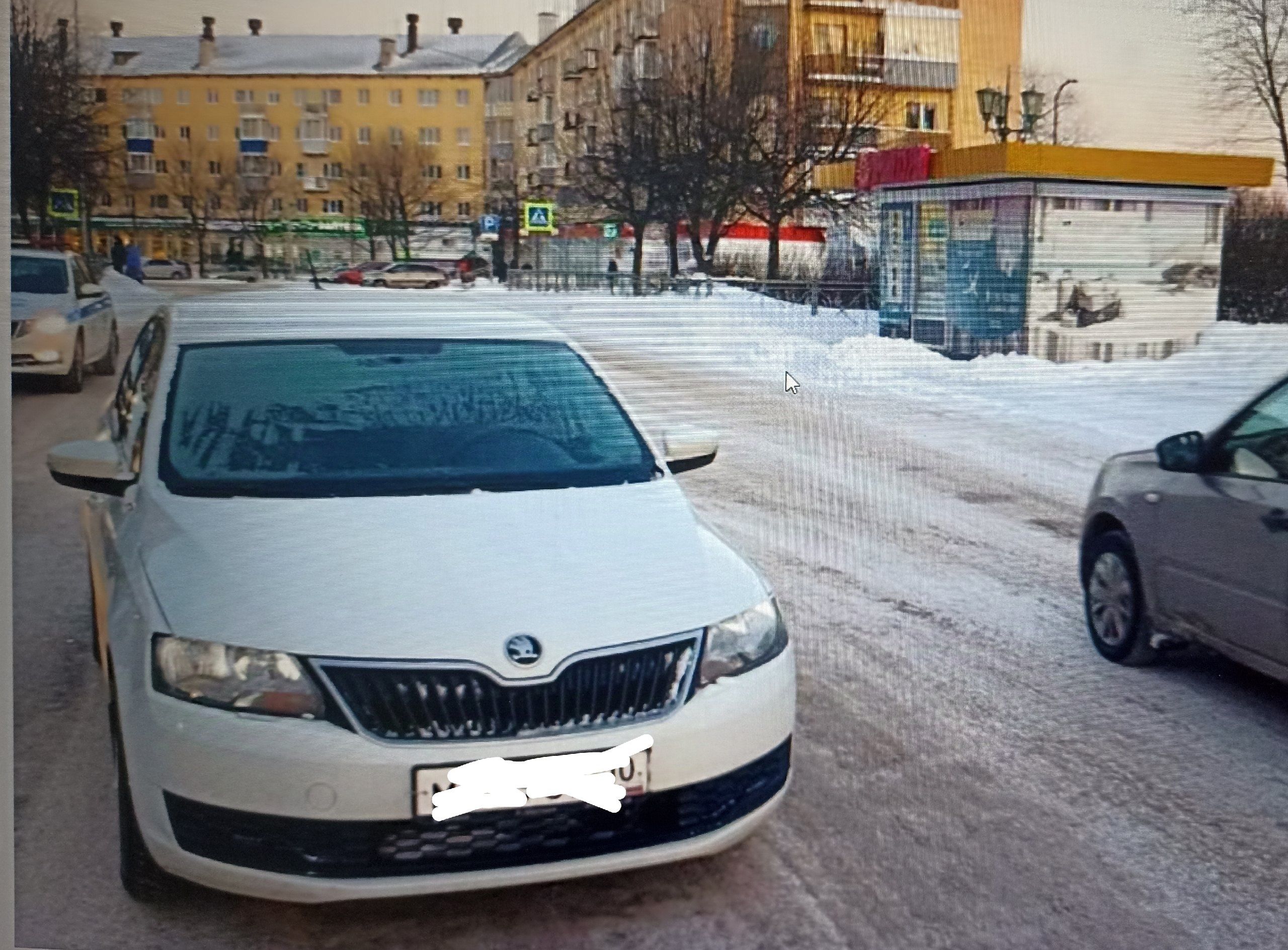 В Кондопоге девятилетний ребенок попал под колеса машины