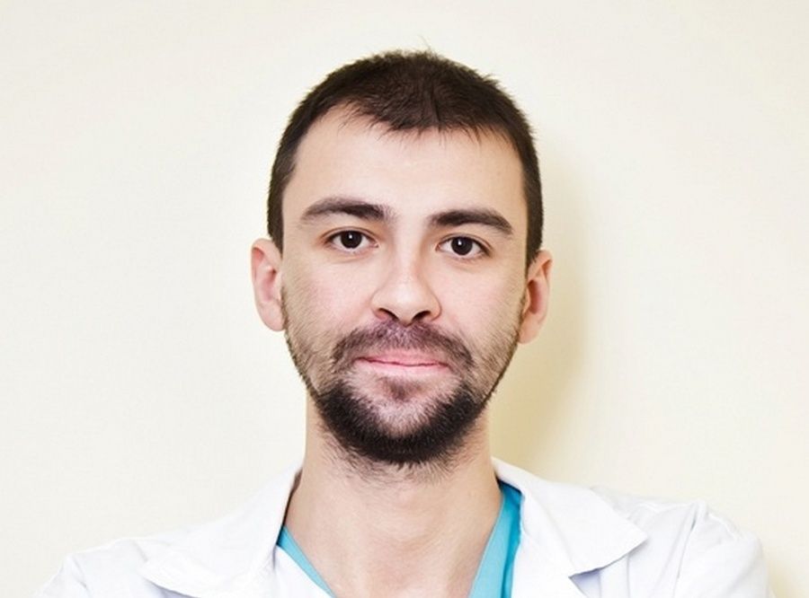 «Все хорошо, можно улыбаться»: врач из Карелии спас пациентку от аневризмы головного мозга