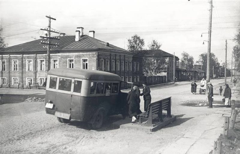 Как в Петрозаводске появились автобусы. Новая рубрика «Воскресные чтения» про историю Карелии