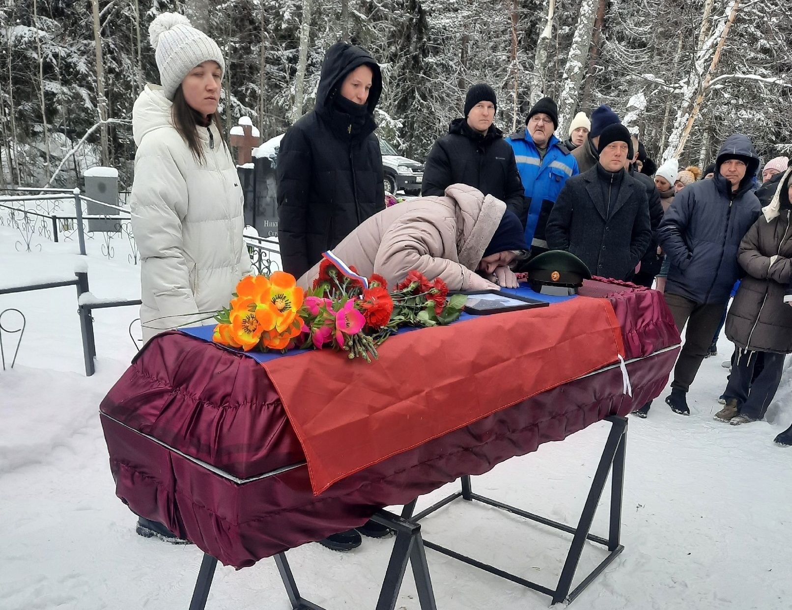 В Питкяранстком округе простились с двумя местными жителями, погибшими на СВО