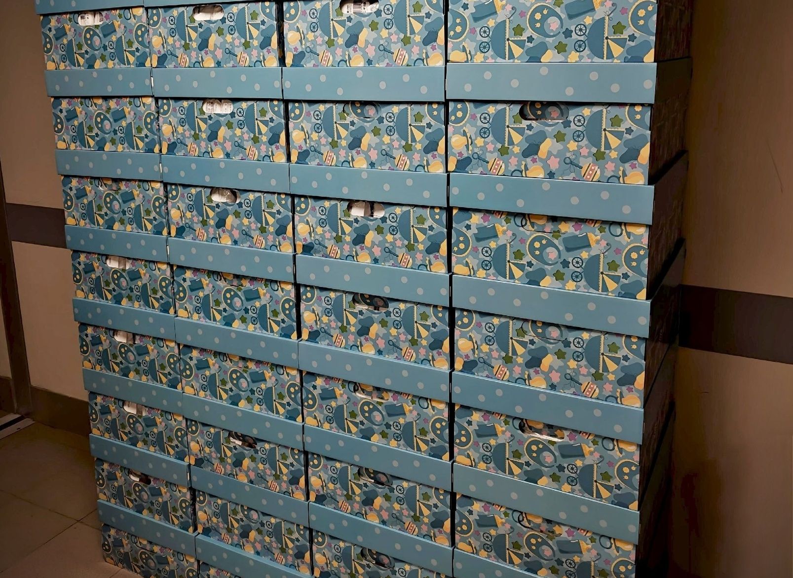 В Республиканский перинатальный центр поступили подарки для новорожденных