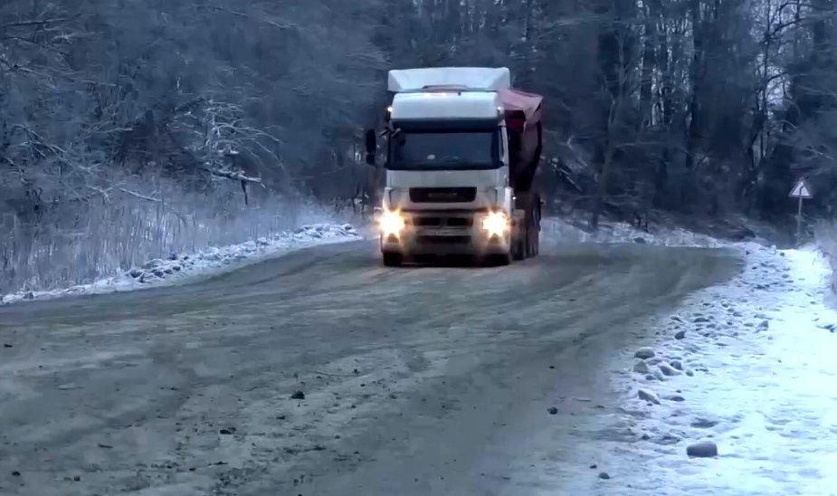 Александр Бастрыкин второй раз за несколько лет поручил проверить ужасную дорогу в Карелии